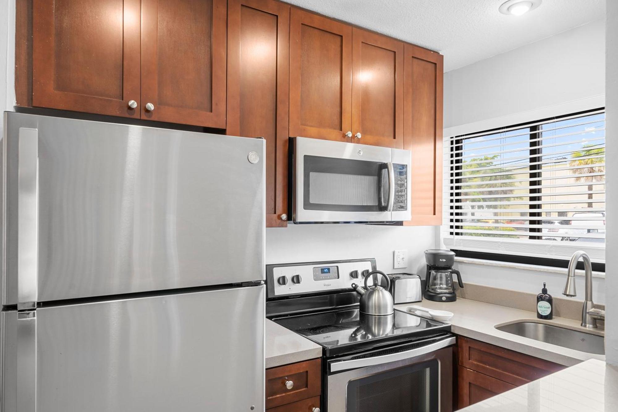 Bayview Apartments By Lowkl Fort Lauderdale Luaran gambar